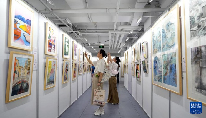 “共享芬芳 共铸美好”——书画摄影全国巡展开幕